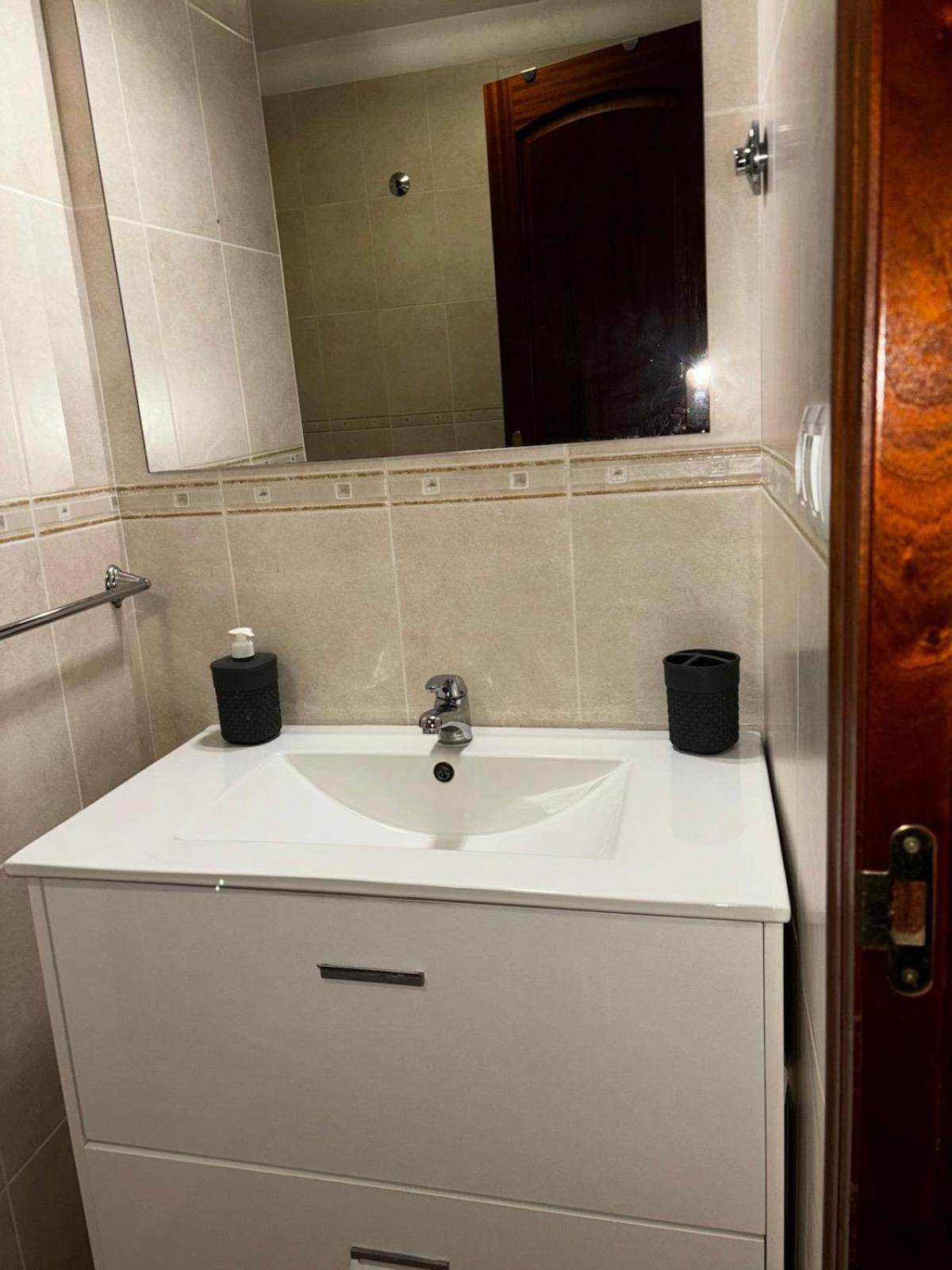 Apartamento Hans San Antonio  Exteriör bild